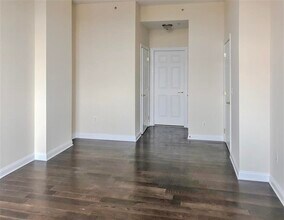 319 Grant Ave in Jersey City, NJ - Building Photo - Building Photo