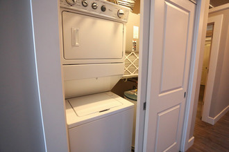 The Lofts at 1808 Chouteau in St. Louis, MO - Building Photo - Interior Photo