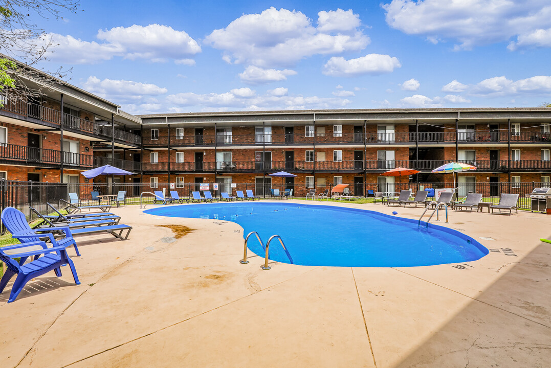 Thurber Gate Apartments in Columbus, OH - Building Photo