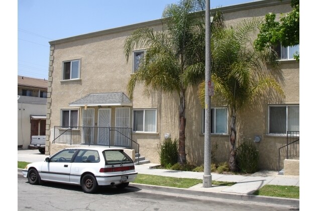 Cowles Apartments in Long Beach, CA - Building Photo - Building Photo