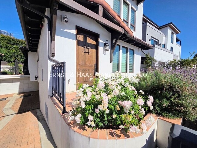 1848 Benecia Ave in Los Angeles, CA - Building Photo - Building Photo