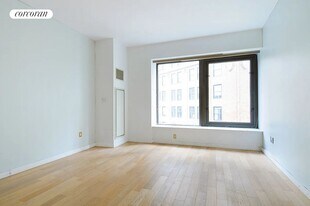 75 Wall St in New York, NY - Building Photo