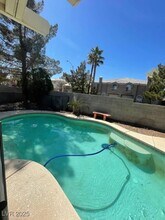 9617 Pine River Ln in Las Vegas, NV - Building Photo - Building Photo