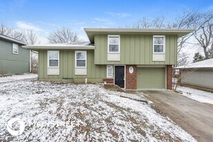 7905 E 117th Pl in Kansas City, MO - Building Photo