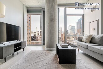 311 W Illinois St, Unit FL6-ID1247 in Chicago, IL - Building Photo - Building Photo