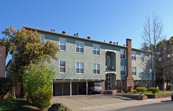 Land Park Apartments in Sacramento, CA - Building Photo - Building Photo