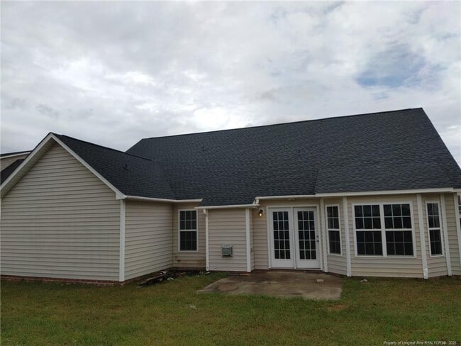 1229 Barn Owl Dr in Fayetteville, NC - Building Photo - Building Photo