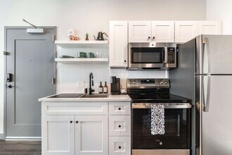 781 Spring St, Unit SI FL1-ID1356307P in Macon, GA - Building Photo - Building Photo