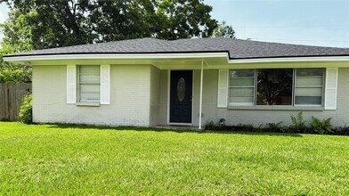 506 Corydon Dr in Huffman, TX - Building Photo - Building Photo
