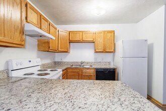 520-522 Lamont Dr in Lincoln, NE - Building Photo - Building Photo