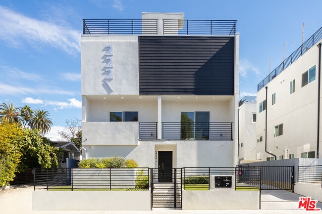 property at 222 N Coronado St