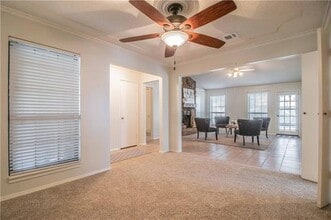 3831 Helmsford Dr in Arlington, TX - Building Photo - Building Photo