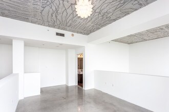 Cynergi Lofts at Wynwood in Miami, FL - Foto de edificio - Interior Photo