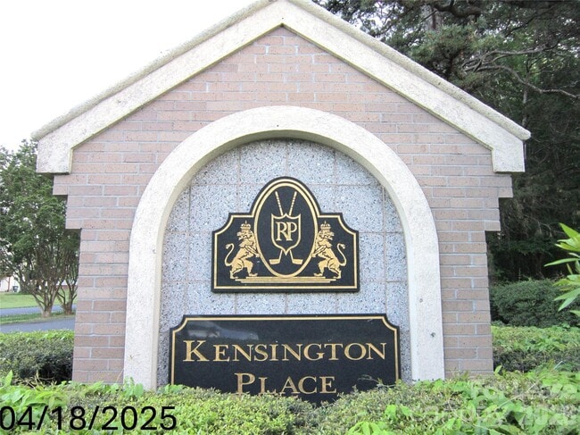 property at 211 Heritage Blvd