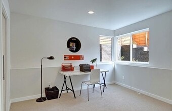 7814 Stroud Ave N in Seattle, WA - Building Photo - Building Photo