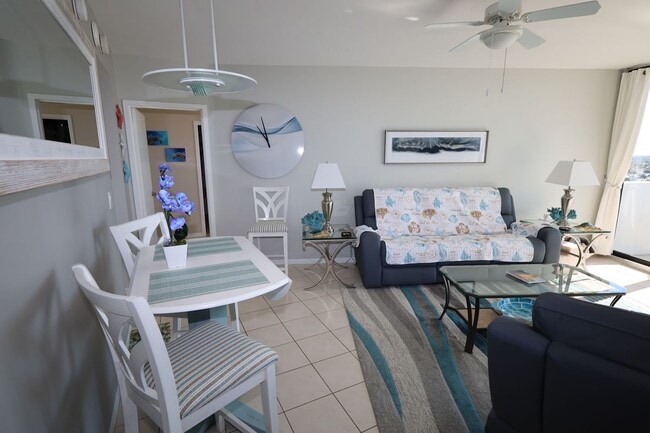 58 N Collier Blvd in Marco Island, FL - Building Photo - Building Photo