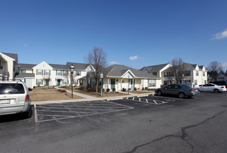 Villas at Orchard Run in Chambersburg, PA - Foto de edificio - Building Photo