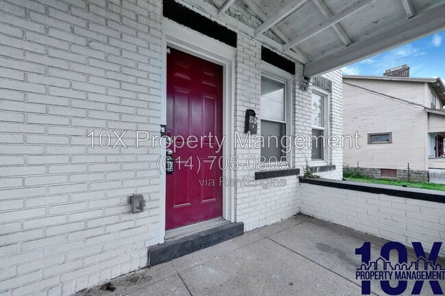 property at 1536 E Livingston Ave