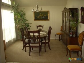 2001 Hearthstone Dr in San Marcos, TX - Building Photo - Building Photo