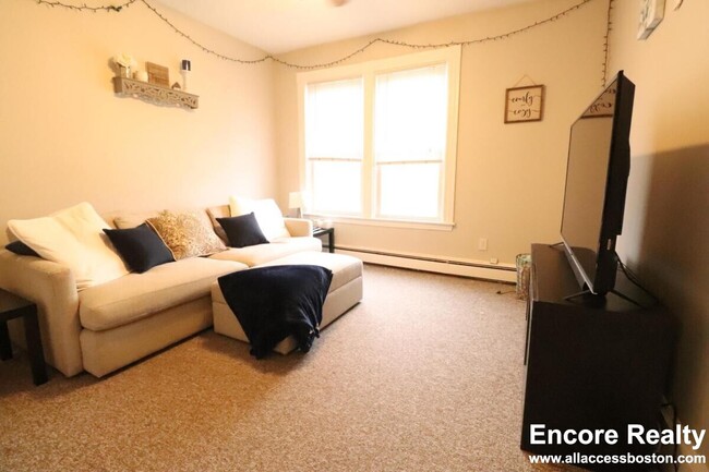 25 Portsmouth St, Unit 2 BED 1 BATH in Cambridge, MA - Foto de edificio - Building Photo