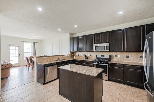 18607 Shavano Ct