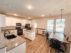 608 Danielle in Dayton, TX - Building Photo - Building Photo