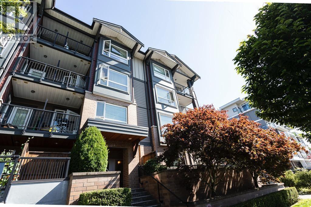 2351 Kelly Ave in Port Coquitlam, BC - Building Photo