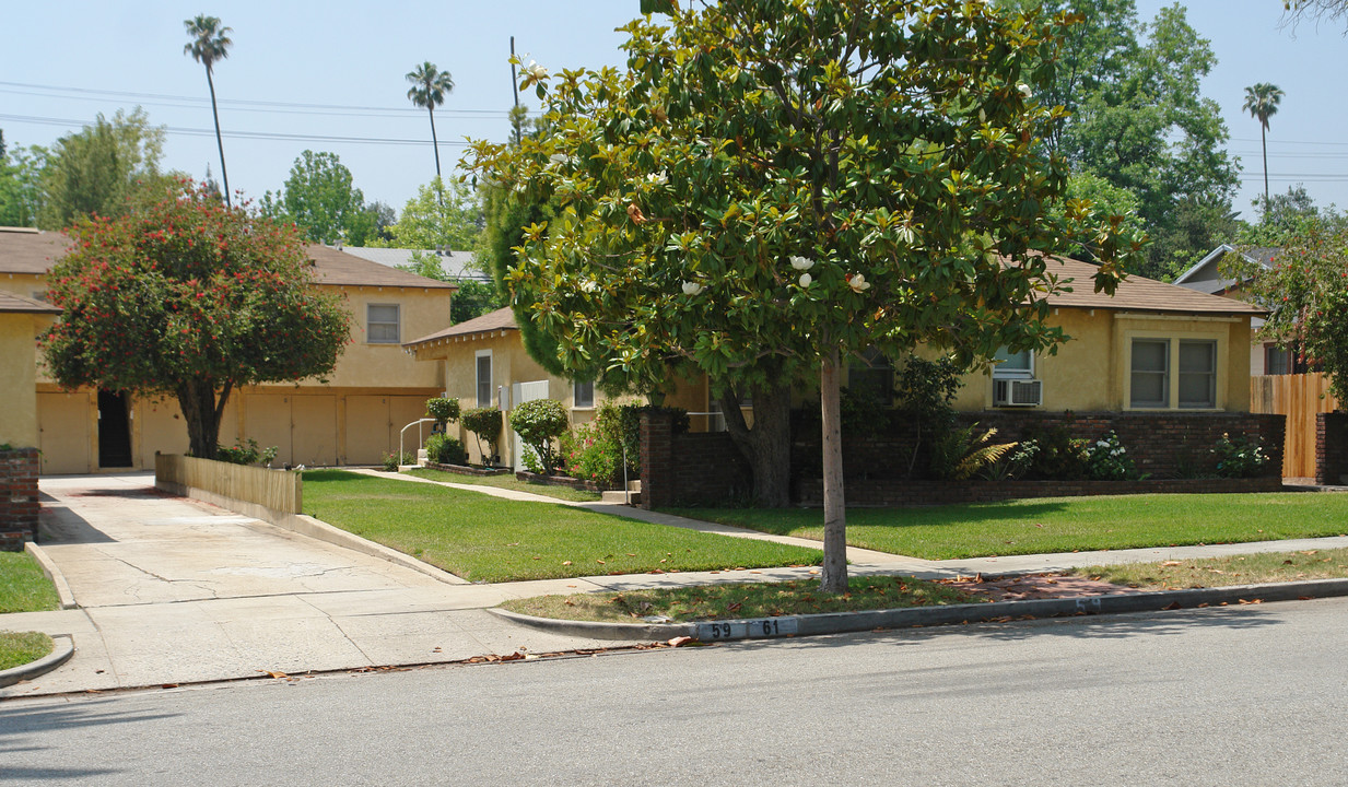 57-59 Greenwood Ave in Pasadena, CA - Foto de edificio