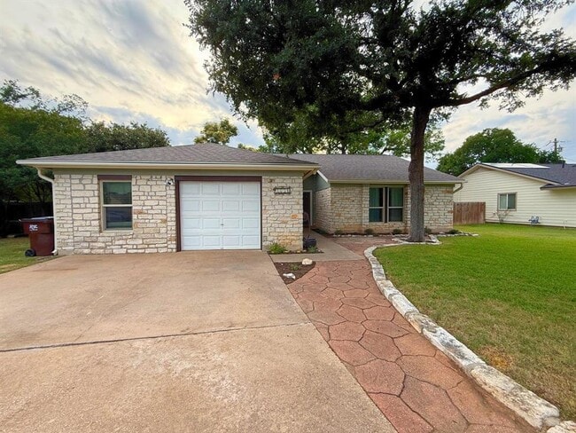 property at 2631 Oak Meadow Dr
