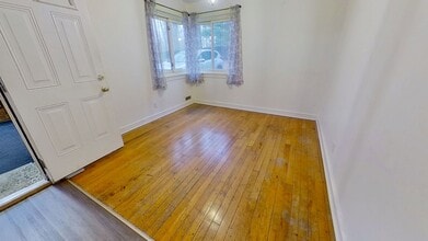 2821 S Queen St in York, PA - Building Photo - Building Photo