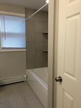 295 Huxley Ave in Providence, RI - Building Photo - Building Photo