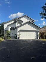 5235 SW 153rd Ave in Miami, FL - Building Photo