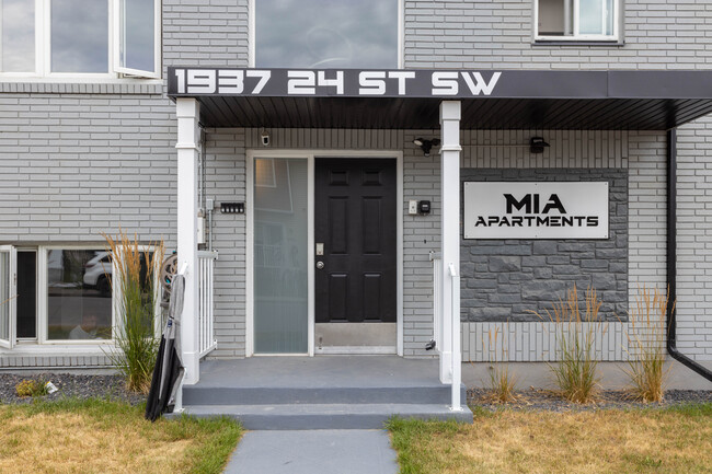 MIA Apartments in Calgary, AB - Building Photo - Building Photo