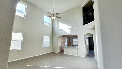 2918 Meandering Elm Trail in Houston, TX - Building Photo - Building Photo