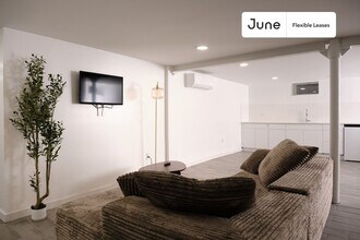 624 E 17th St in Brooklyn, NY - Building Photo - Building Photo