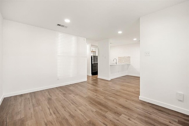 6409 Burns St in Austin, TX - Building Photo - Building Photo