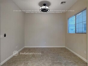1367 S Country Club Dr in Mesa, AZ - Building Photo - Building Photo