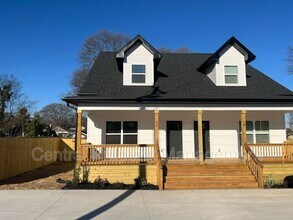 6 W Wilburn Ave in Greenville, SC - Building Photo - Building Photo