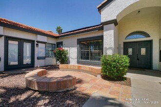 5636 E Paradise Ln in Scottsdale, AZ - Building Photo - Building Photo