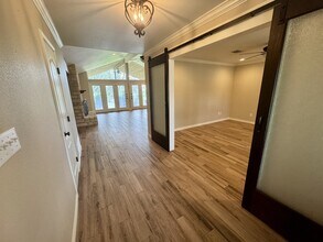 34 Ridge Dr in New Braunfels, TX - Building Photo - Building Photo