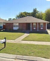 6254 Kuebel Dr in New Orleans, LA - Building Photo