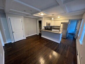 66 Safford St in Quincy, MA - Foto de edificio - Building Photo