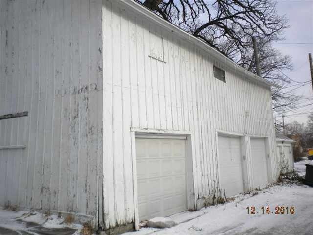 133 W 13th St in Davenport, IA - Foto de edificio - Building Photo