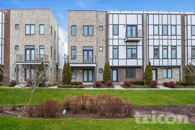 1212 Hillwood Private Cove