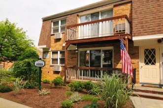 Alexandria at Mansfield Apartments in Hackettstown, NJ - Building Photo - Building Photo