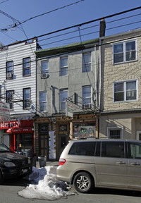 415 1/2 Monmouth St in Jersey City, NJ - Building Photo - Building Photo