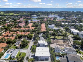 4 Eastview Ave in Delray Beach, FL - Building Photo - Building Photo