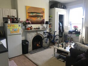 127 Pinckney St, Unit 3 in Boston, MA - Building Photo - Building Photo
