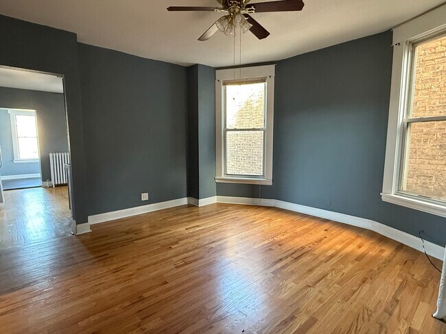 4112 W Wellington Ave in Chicago, IL - Building Photo - Building Photo