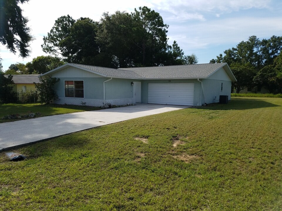 15 Clear Way in Ocala, FL - Building Photo